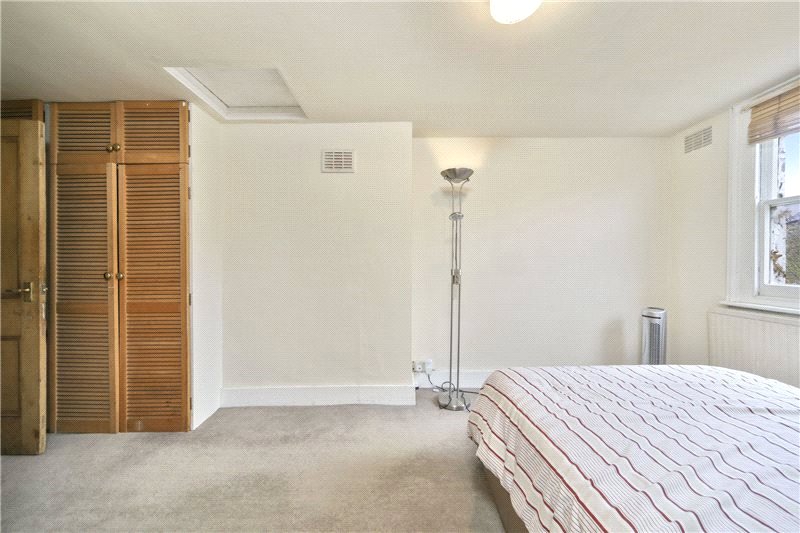 Bloemfontein Road, Shepherds Bush, London, W12