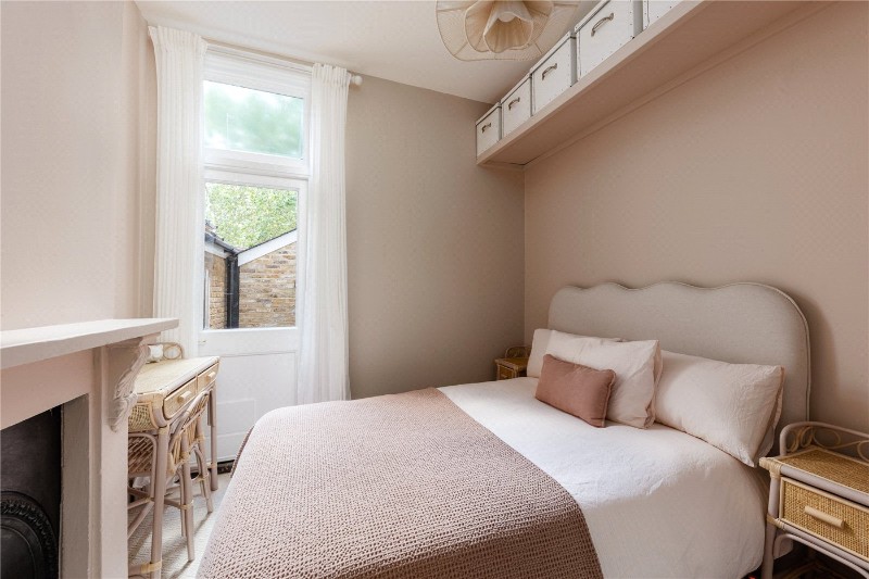 Standen Road, Southfields, SW18