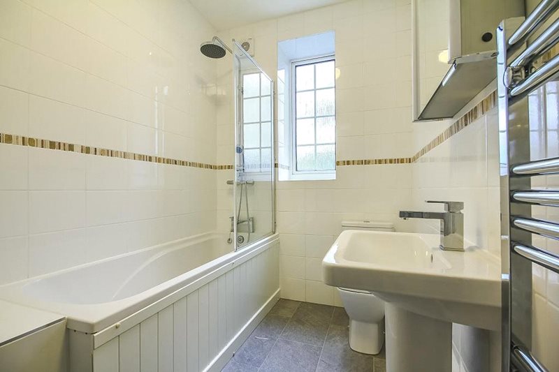 Gloucester Court, Kew Road, Kew, Surrey, TW9