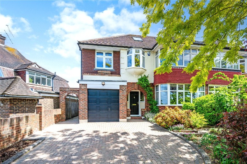 Downs Road, Epsom, Surrey, KT18