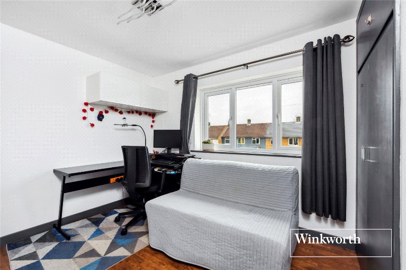 Aitken Road, Barnet, EN5