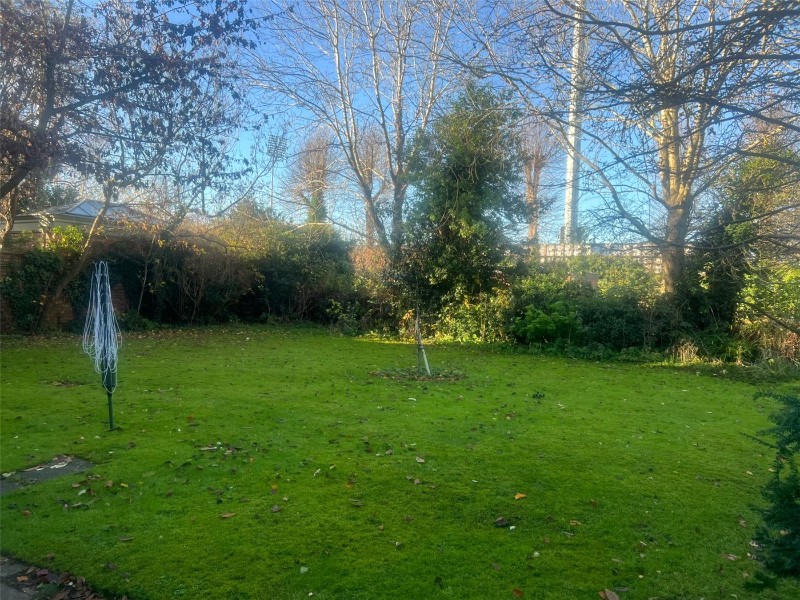 Wellingborough Road, Northampton, Northamptonshire, NN1