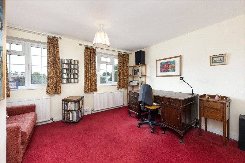 Lavington Stables, Vandyke Close, London, SW15