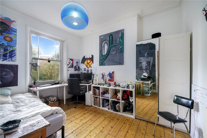 Connaught Road, London, N4