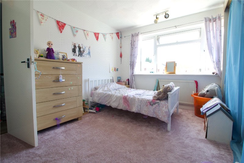 Highfield Gardens, Sway, Lymington, SO41