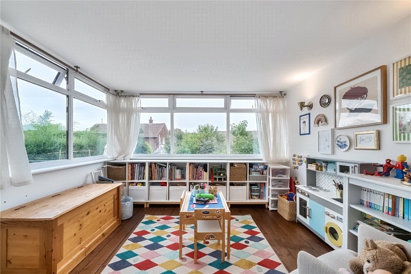 Kingsley Close, Shaw, Newbury, Berkshire, RG14