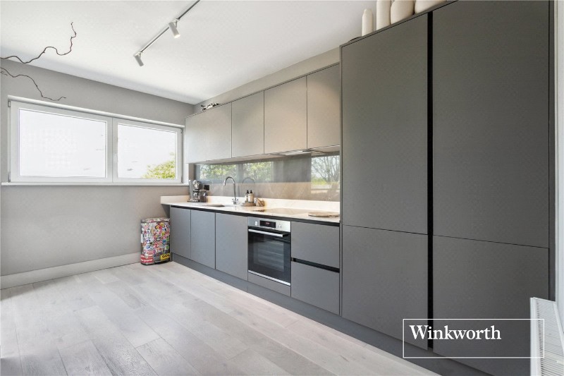 Adams Close, Finchley, London, N3