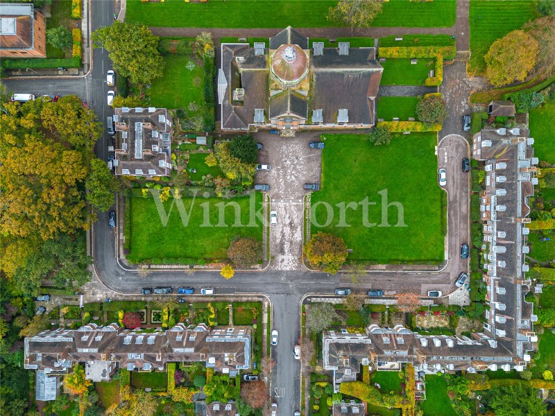 North Square, London, NW11