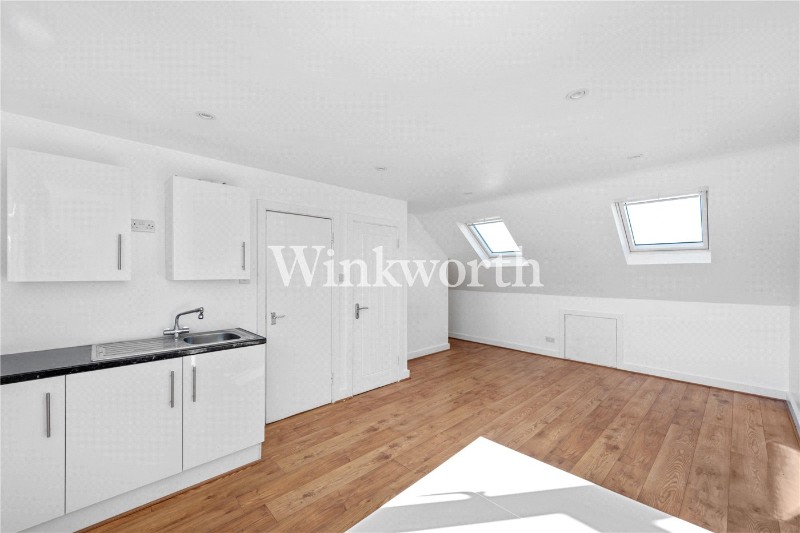 Ash Grove, London, N13