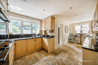 Drayhorse Drive, Bagshot, Surrey, GU19