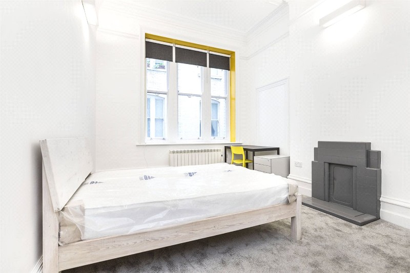 Bedford Avenue, London, WC1B