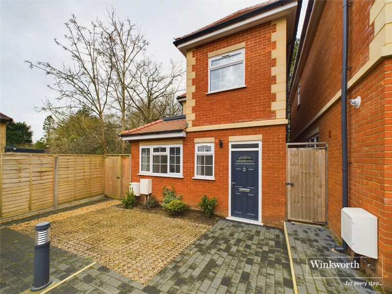 Maxwelton Close, Mill Hill, NW7