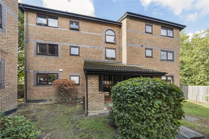 Farrow Place, London, SE16