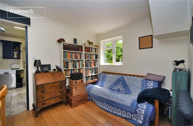 Kingshill Avenue, Worcester Park, KT4
