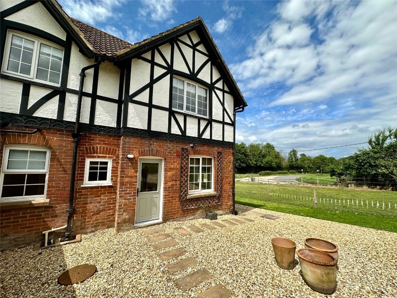 Horsebridge Farm Cottages, Kings Somborne, Stockbridge, Hampshire, SO20