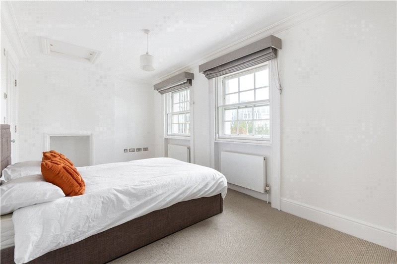 Wandsworth Road, London, SW8