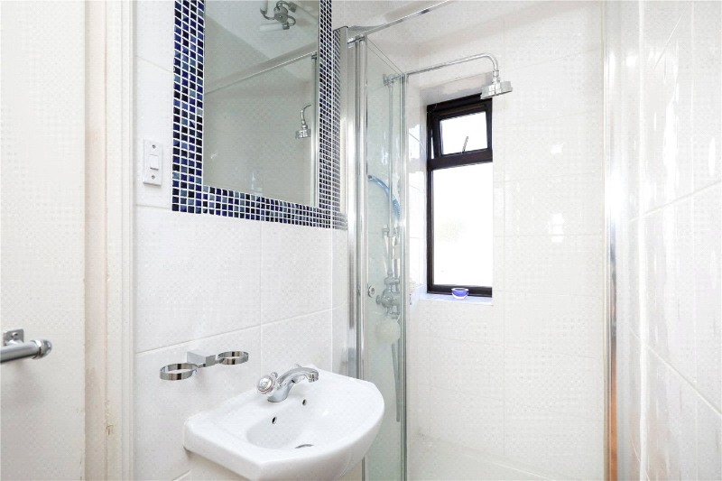 Dallas Road, London, W5