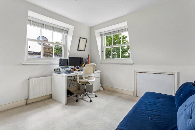 Avarn Road, London, SW17