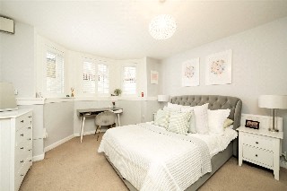 Santos Road, London, SW18