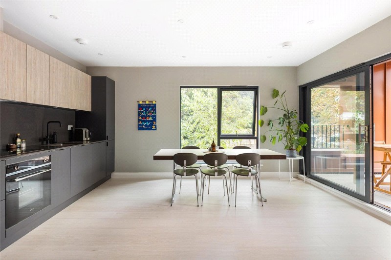 Rushden Close, London, SE19