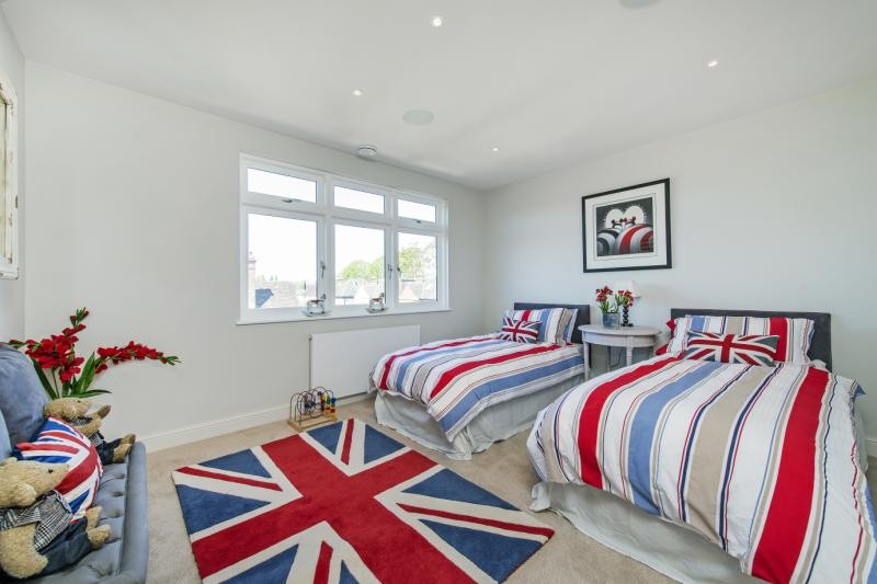Ferry Road, Barnes, London, SW13