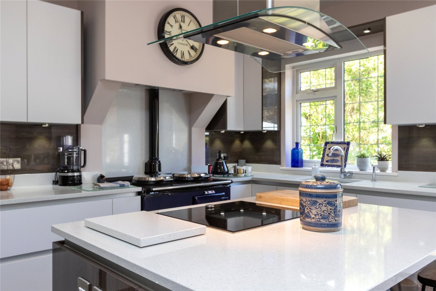 4 bedroom property for sale in Winsford Gardens, WestcliffonSea, Essex, SS0 (Ref LOS200163