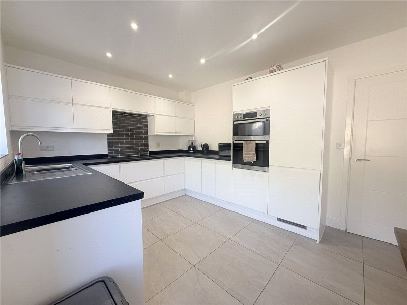 Yeo Crescent, Crediton, Devon, EX17
