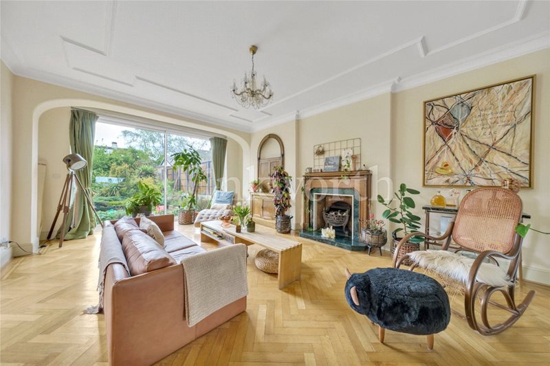 Armitage Road, London, NW11