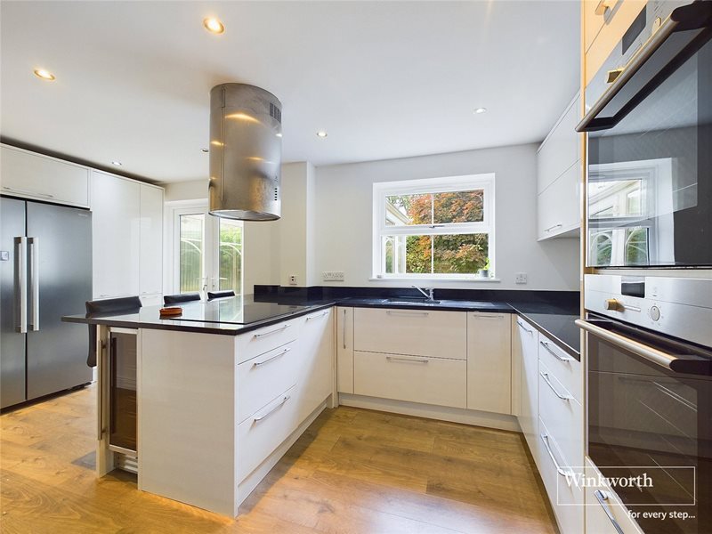 Duchess Close, Crowthorne, Berkshire, RG45