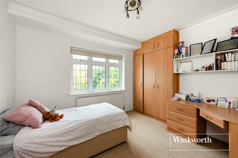 Fitzalan Road, Finchley, London, N3