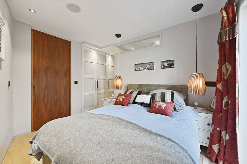 Lycett Place, Shepherds Bush, London, W12