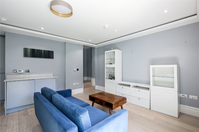 Creffield Road, London, W5