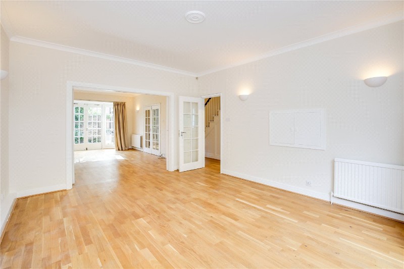 Pembroke Gardens Close, Kensington, London, W8