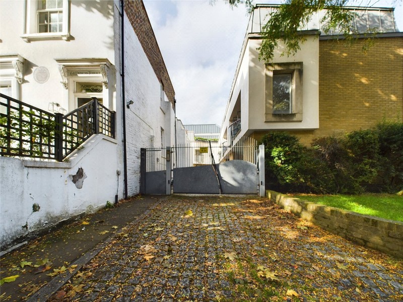 Bridel Mews, London, N1