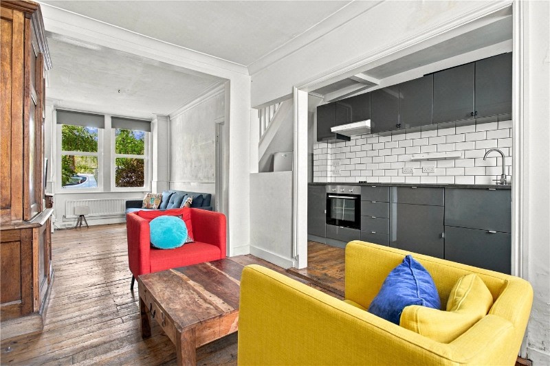 Blackshaw Road, London, SW17