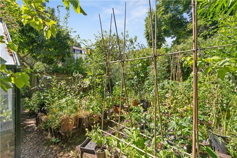 Groveway, London, SW9