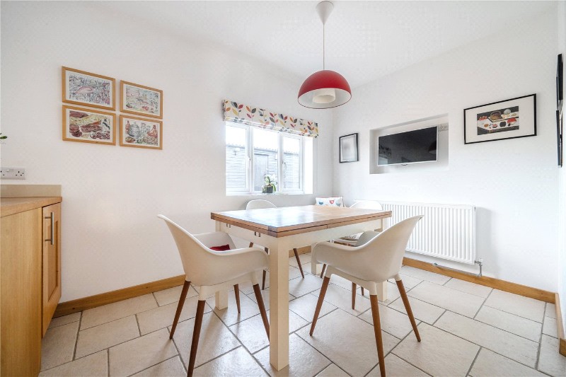 Old Kiln Close, Churt, Farnham, Surrey, GU10