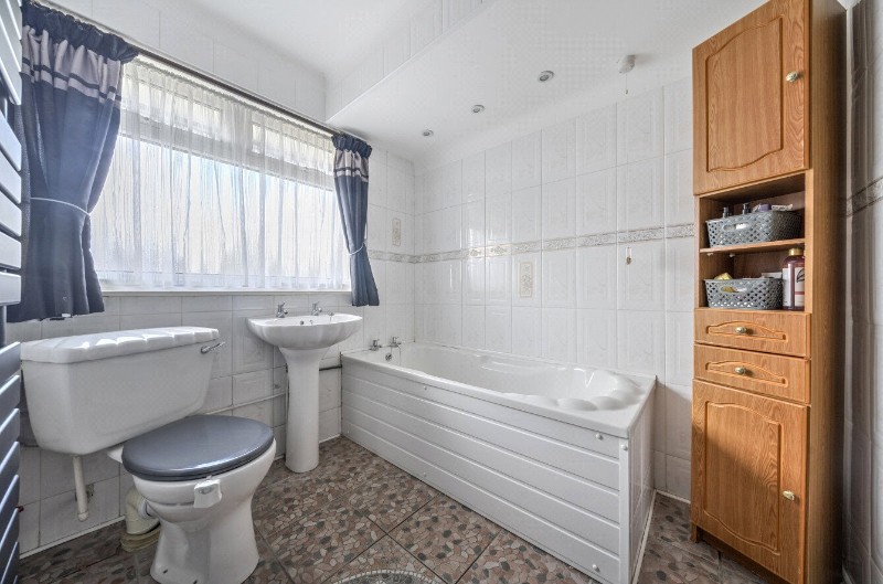 Lower Common Road, Romsey, Hampshire, SO51