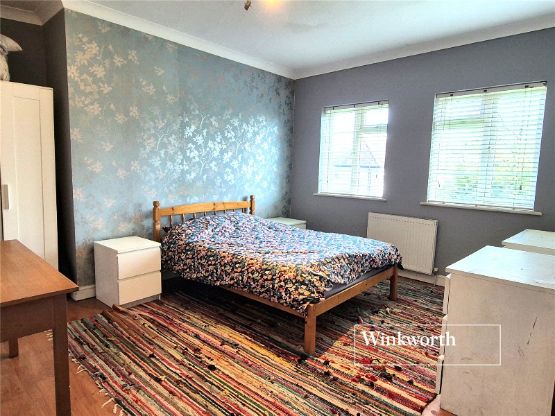 Great North Road, New Barnet, EN5