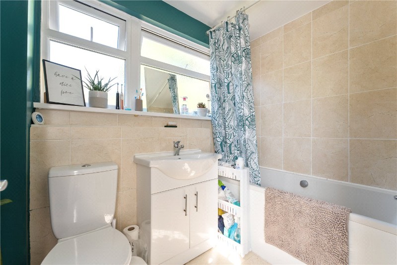 Viney Avenue, Romsey, Hampshire, SO51