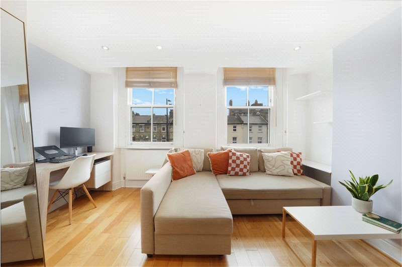 Seven Sisters Road, London, N7