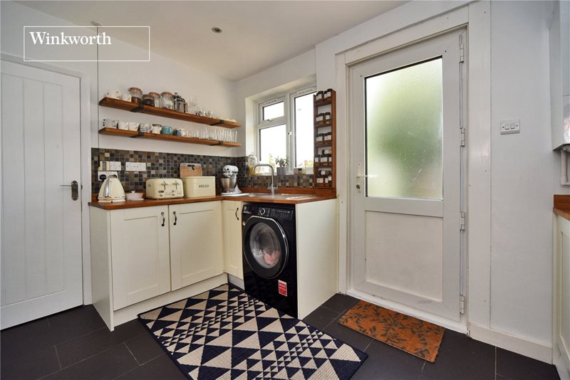 Brinkley Road, Worcester Park, KT4