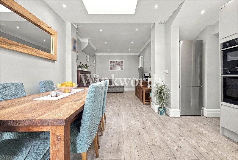 Woodberry Avenue, London, N21