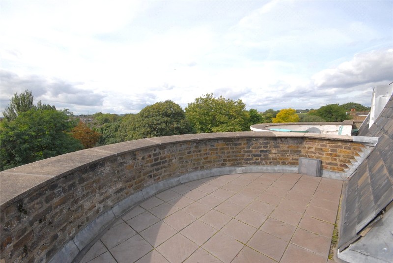 The Paragon, London, SE3