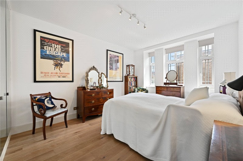 Leonard Court, Edwardes Square, London, W8