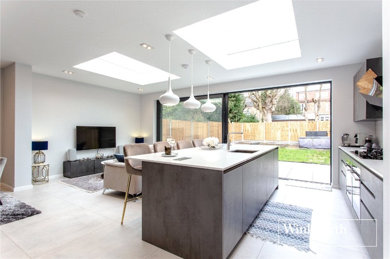 Hervey Close, Finchley, London, N3