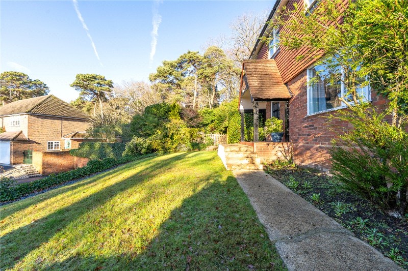 Kingswood Close, Weybridge, Surrey, KT13