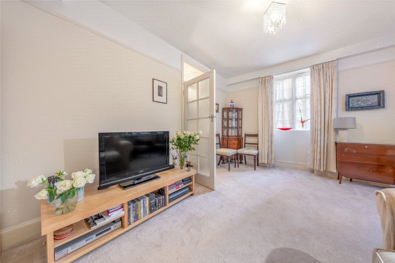 Eyre Court, Finchley Road, St John&#39;s Wood, London, NW8