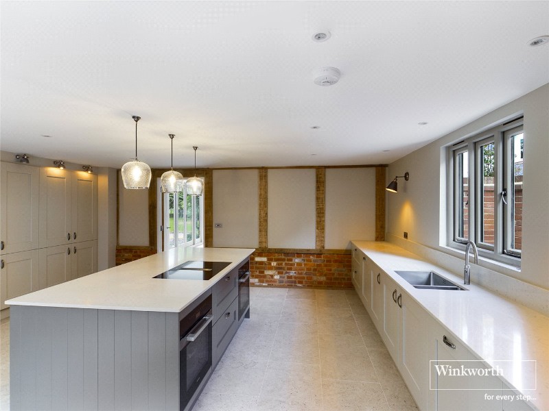 Islandstone Lane, Hurst, Reading, RG10