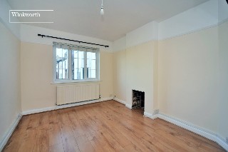 The Maisonettes, Alberta Avenue, Cheam, Sutton, SM1